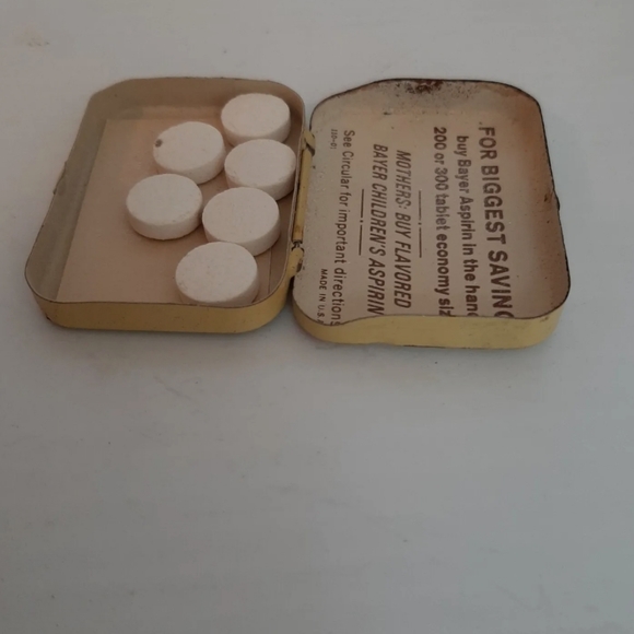 Vintage Advertising Bayer Aspirin Tablet Tin - Picture 5 of 13